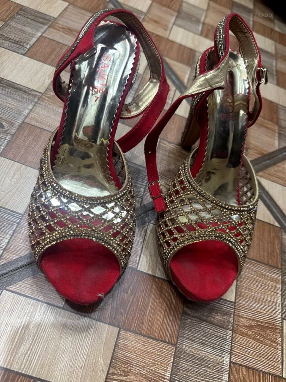 One Time Used for 2 Hours for Sale in Lahore