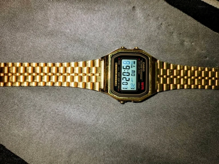 Original Vintage Golden Casio for Sale in Karachi