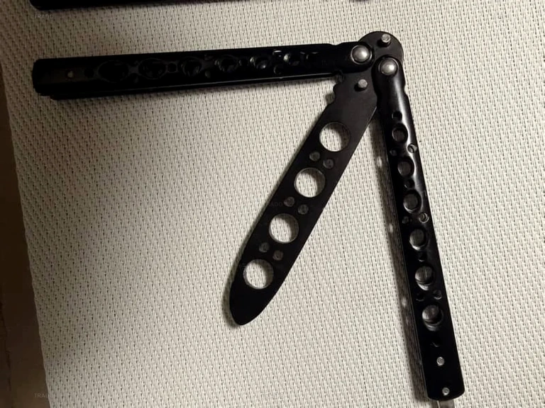 Balisong Trainers for Sale in Faisalabad